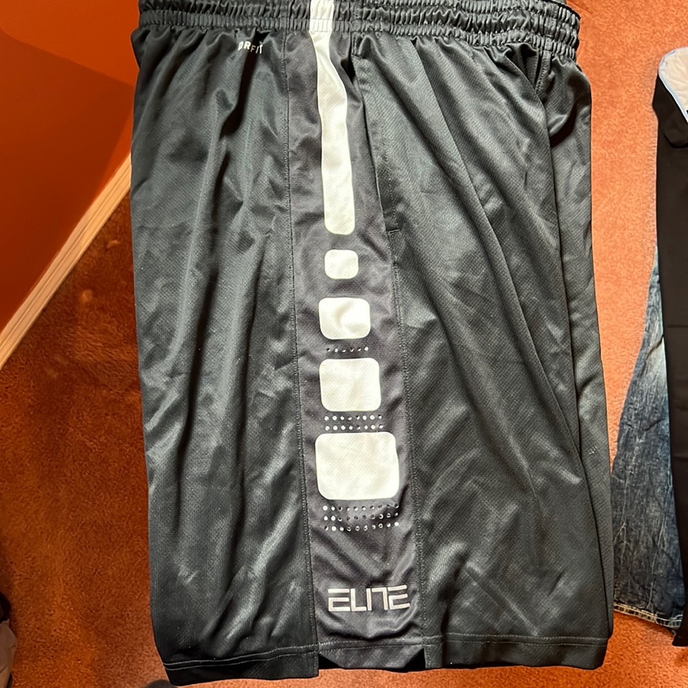 Nike Elite shorts XL